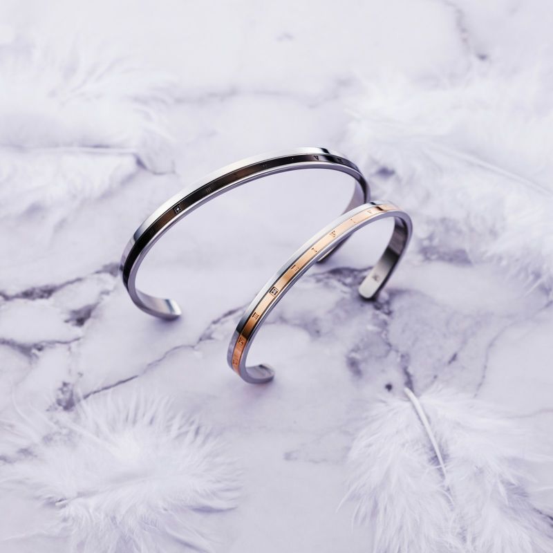 📦預訂 日本限定 White Clover 手鐲 (一對)