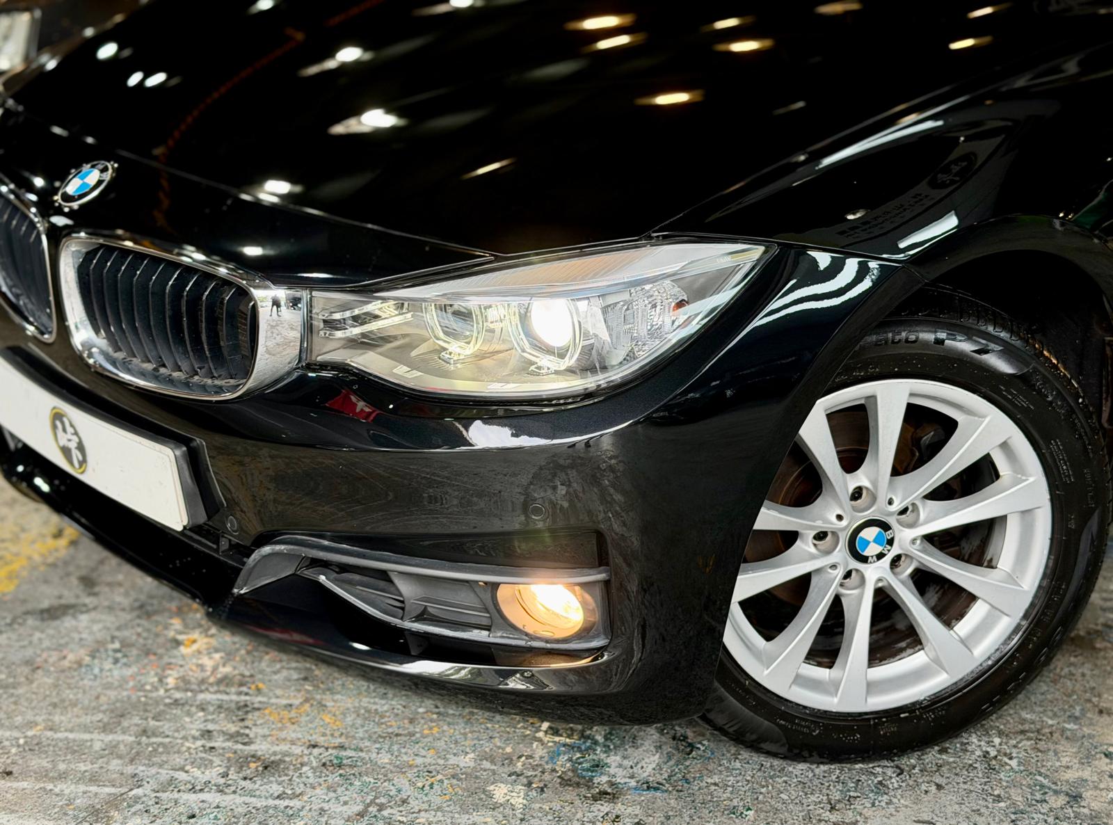 B.M.W. 320i Gran Turismo Executive 2014