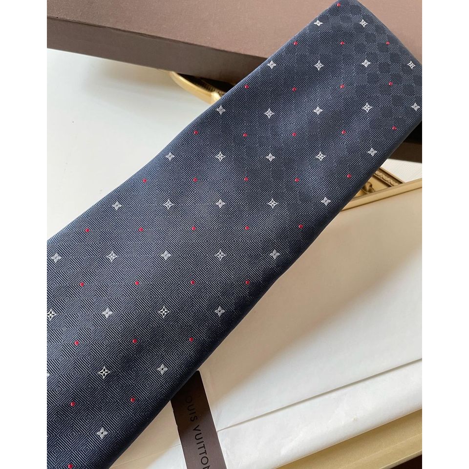 Silk tie Louis Vuitton Purple in Silk - 15973876