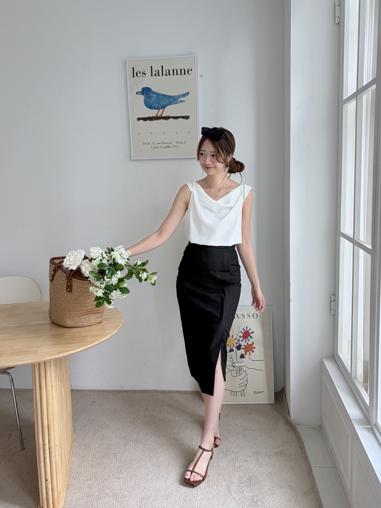 Front Slit Pencil Skirt (Black)