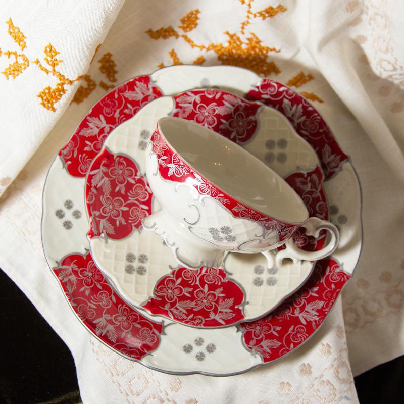 Vintage c.a. 1950s Unmarked Handpainted Floral Shape Red & Ivory Tea Set Trio from Germany (CB058)