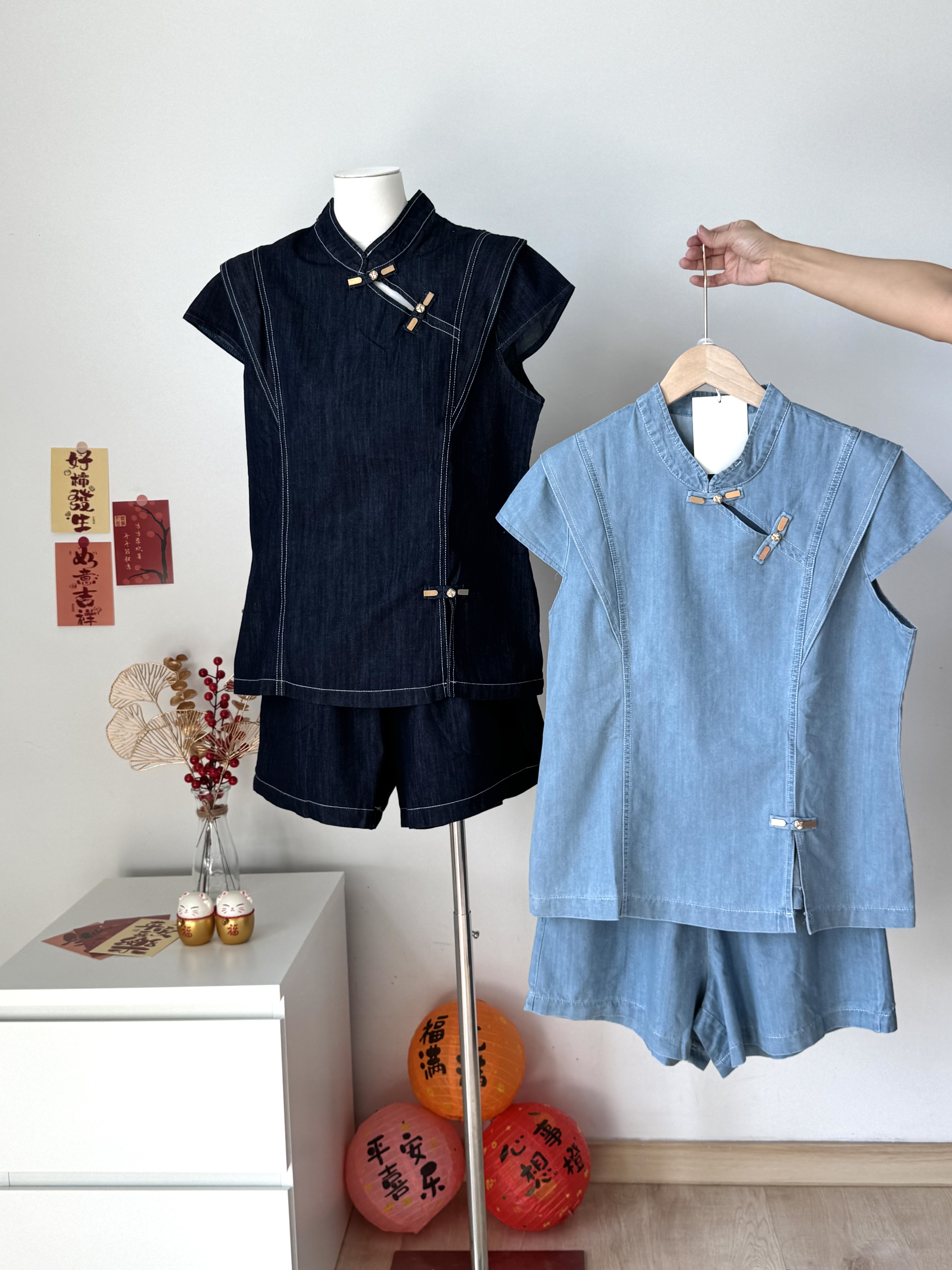 Ru Yi Oriental Denim Set “如.意” 新中式盘扣设计牛仔上衣+短裤套装 (2 Colours)