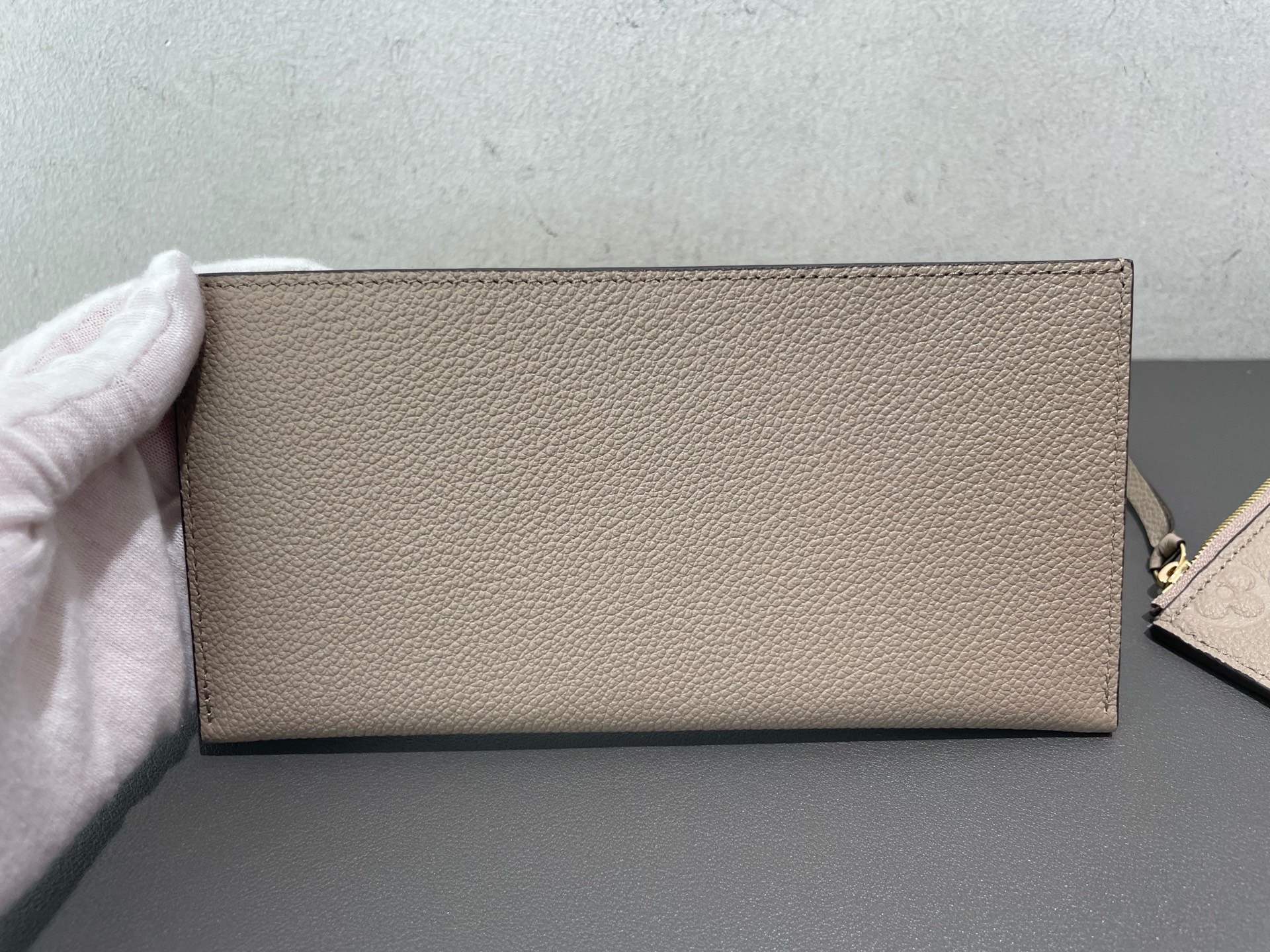 【預訂貨品】LV 全皮灰色 三合一woc