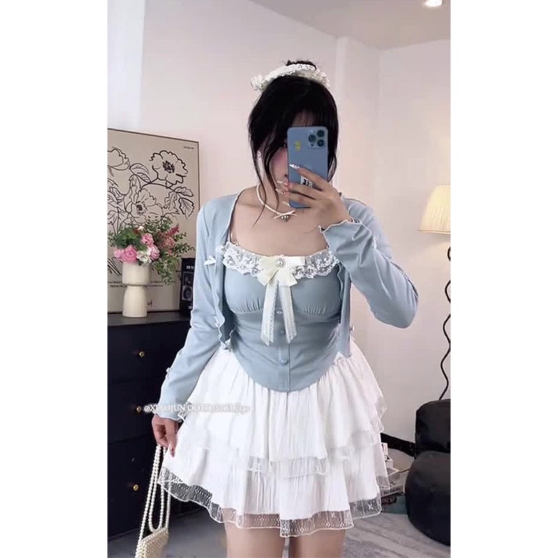 B208(11231衣) 法式甜辣风蕾丝蝴蝶结边吊带与开衫黑蓝两件套上衣 