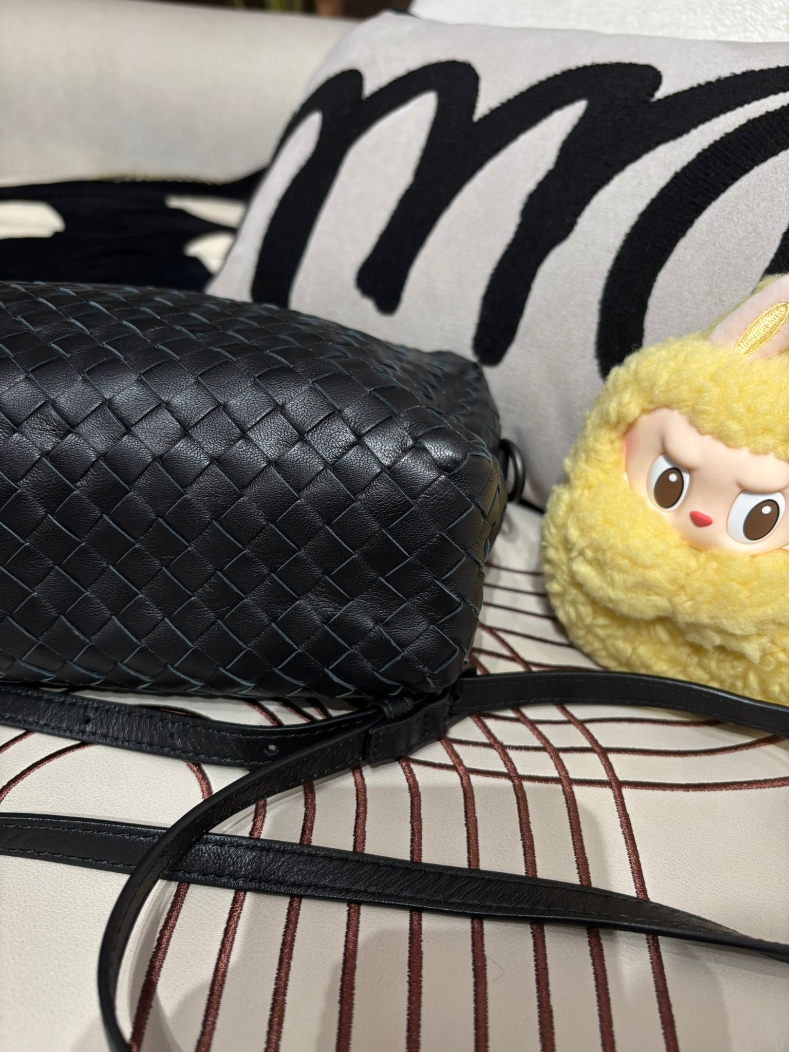 BOTTEGA VENETA BV SHOULDER BAG Black  100%Authentic,98%new ✅dust bag