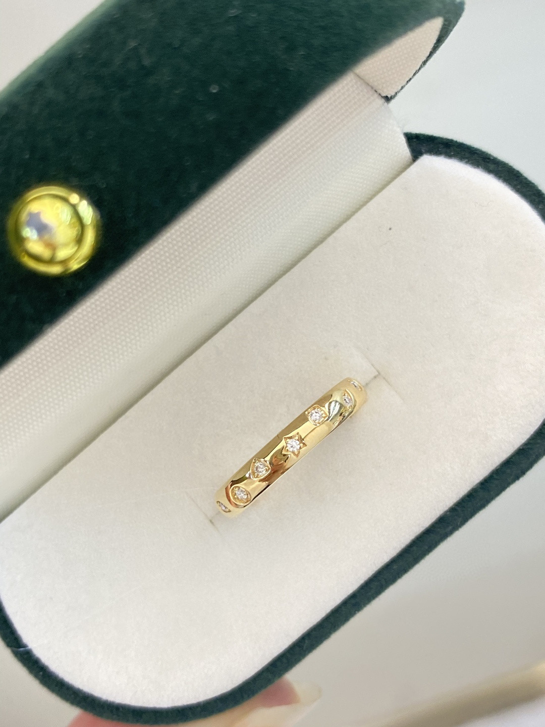 18K Diamond Ring 