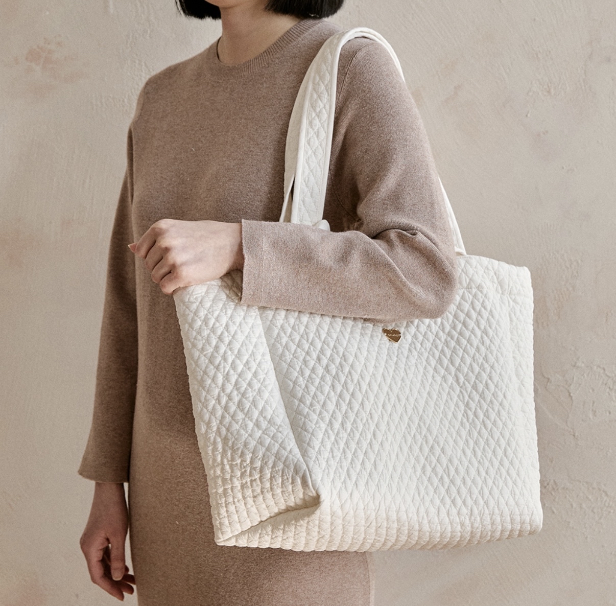 26S/S🌸DTD金心點綴100支鑽石絎縫系列-雙把手大號尿布包