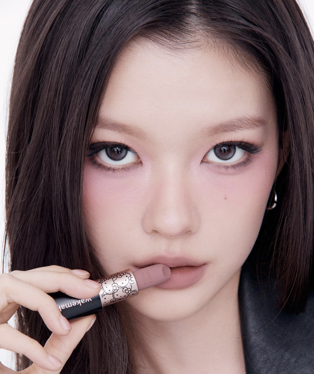 特別版｜韓國 WAKEMAKE x Hello Kitty 黑色 柔焦潤澤唇膏｜Soft Blurring Balm Stick