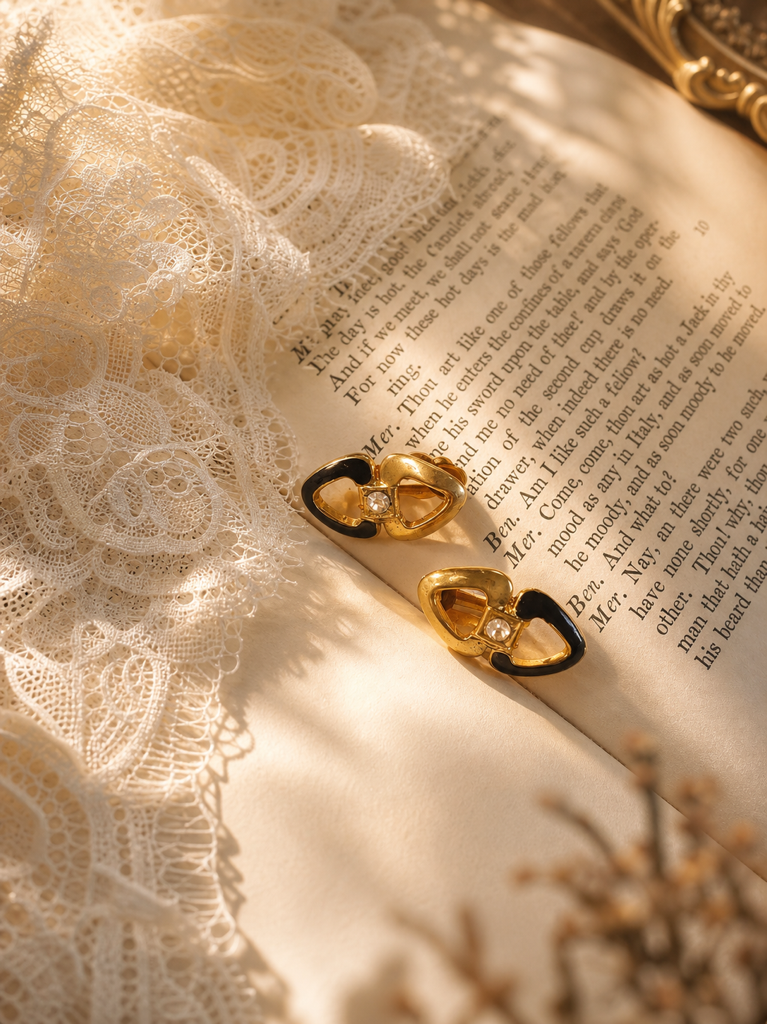 凡爾賽的黑夜流金 ∙ 西洋古董黑金琺瑯與雕金耳環系列 Noir Gilded Symphony ∙ Vintage Black & Gold Statement Earring Collection