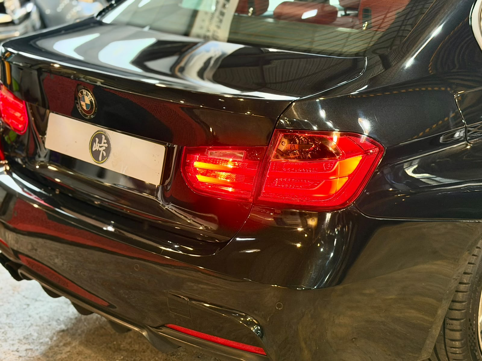 B.M.W. 328i Saloon Sport (F30) 2012