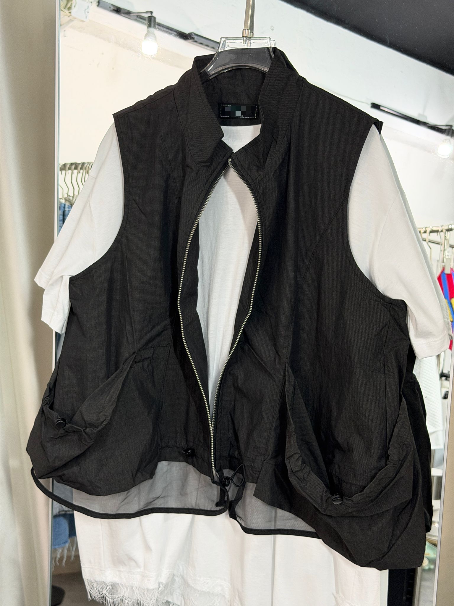 工裝拼接黑色拉鍊馬甲