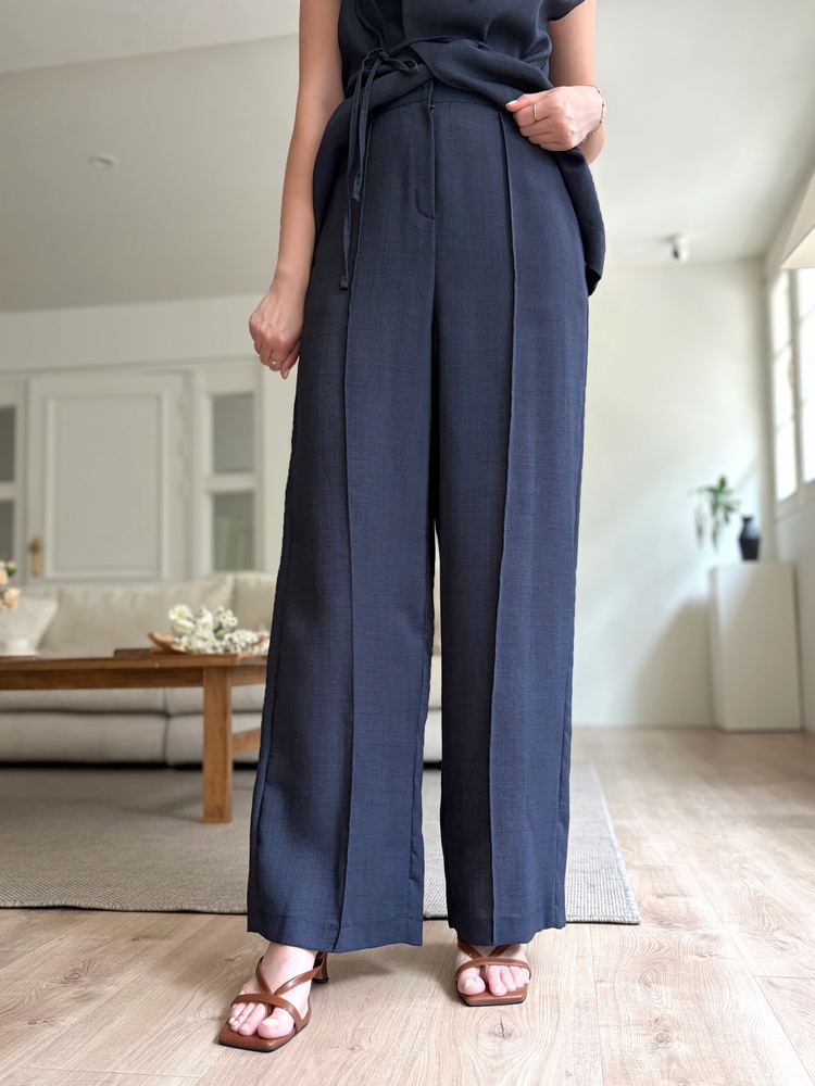 The Fine Linen Summer Set (Navy)