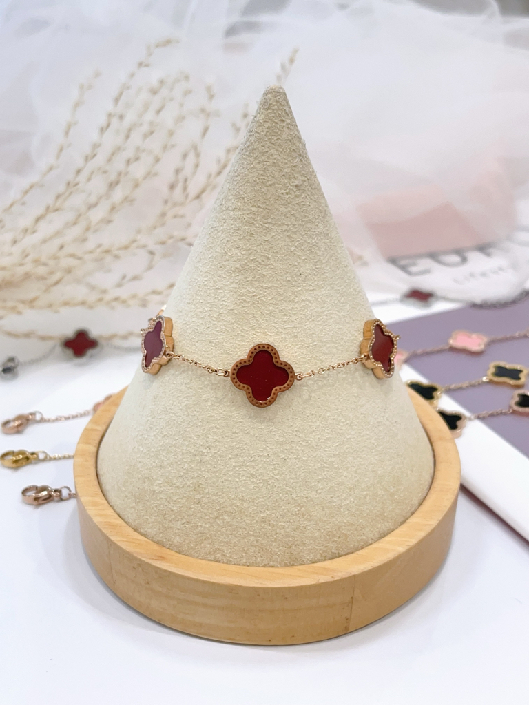 边边不同色四叶草钛钢手链🍀