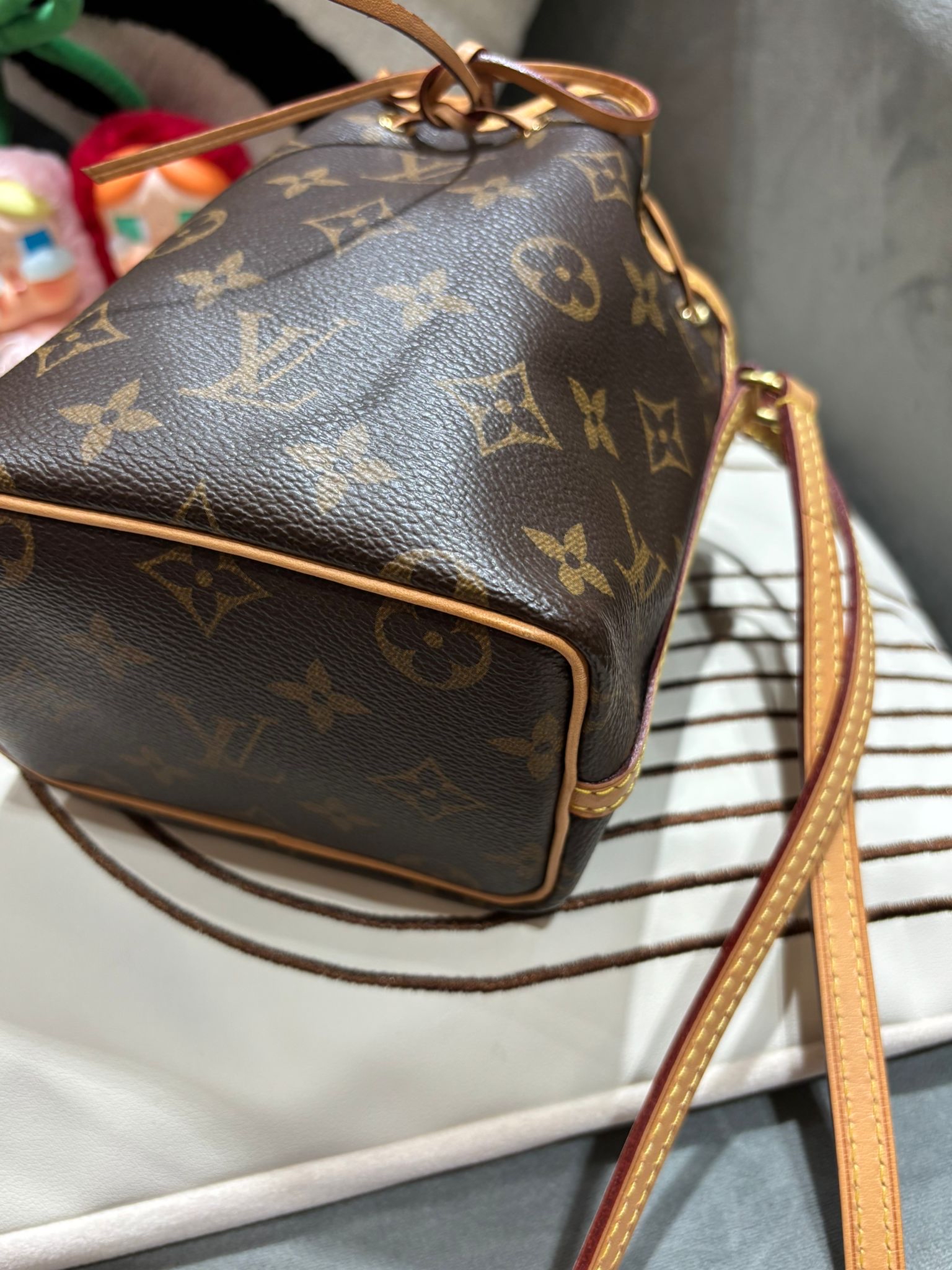 Lv NANO NOE monogram bucket Shoulder Bag M41346 100%Authentic ,98%new ✅dust bag 