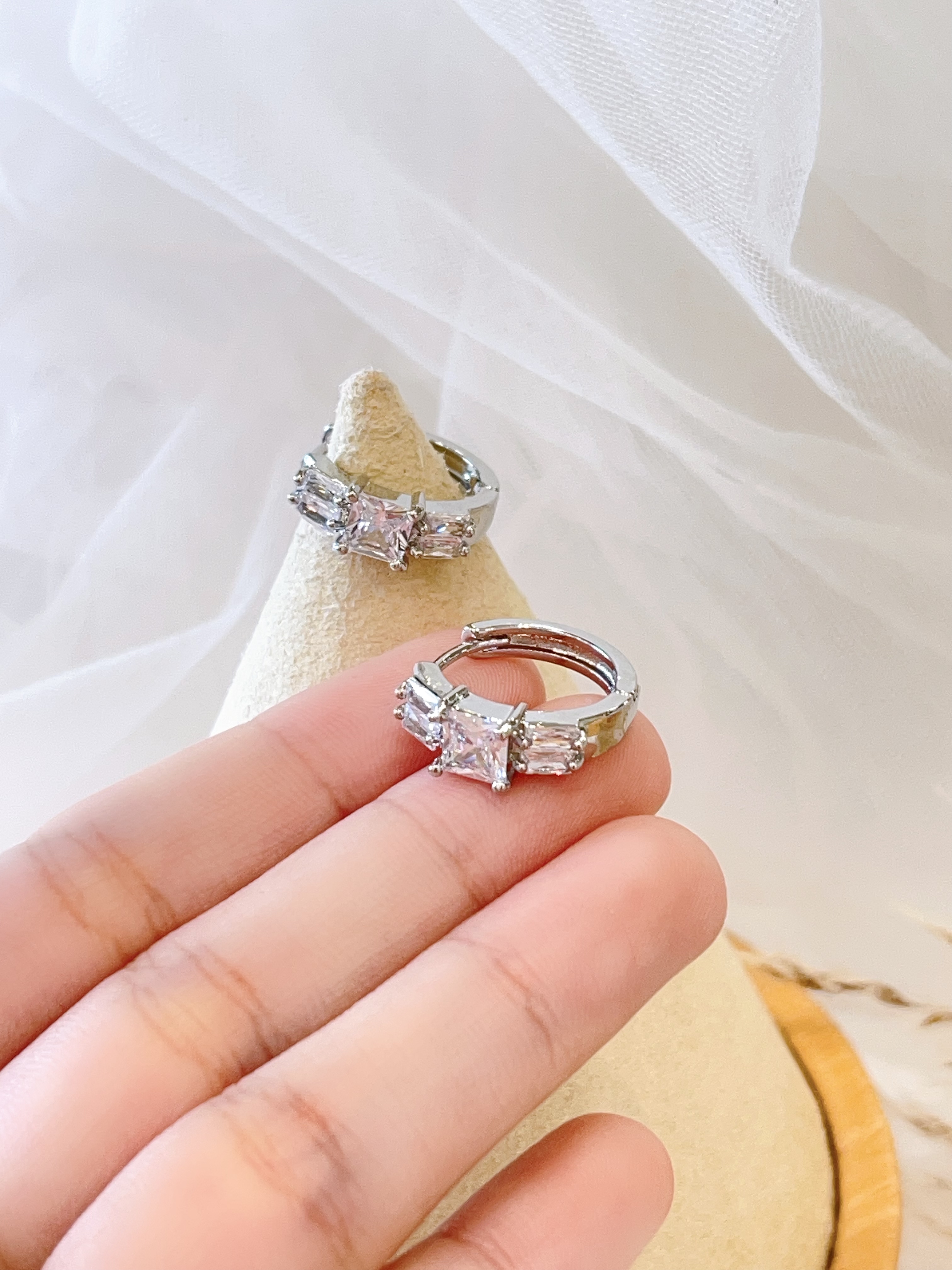 方形锆石高级感耳扣耳环