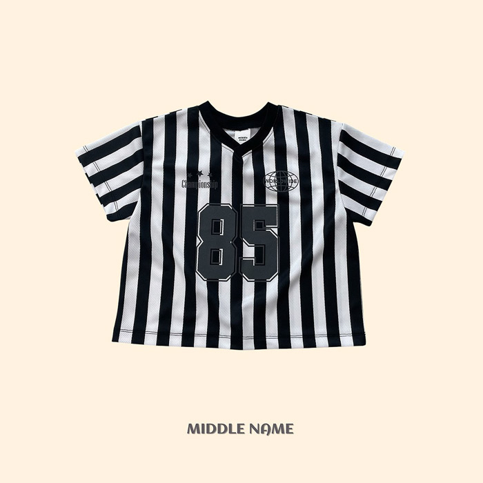 🇰🇷middle name tee