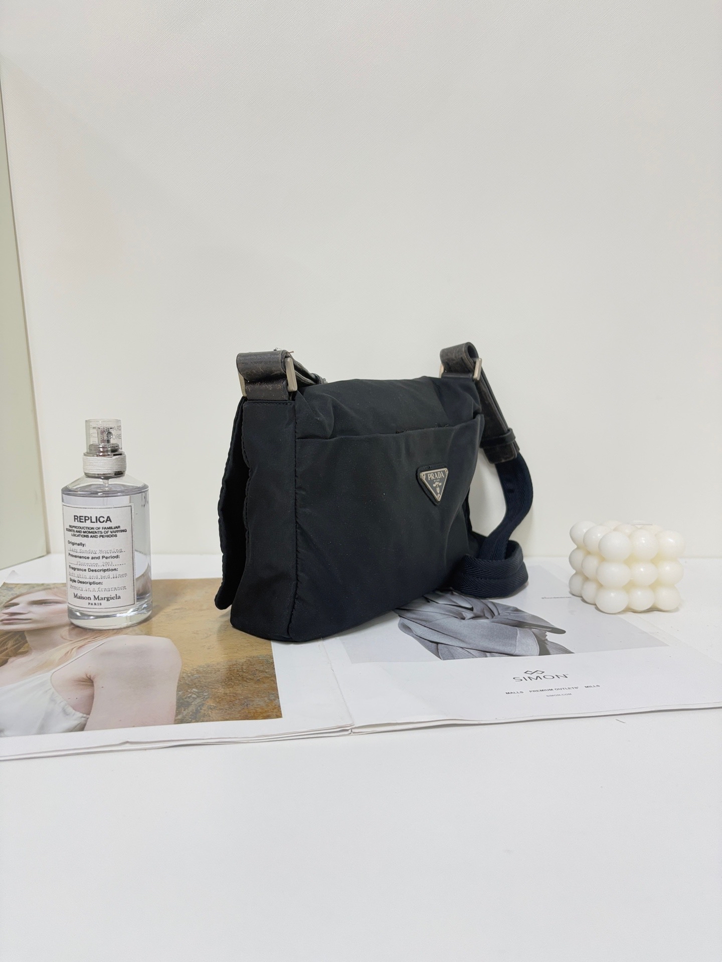 【預訂貨品】prada黑色尼龍郵差包