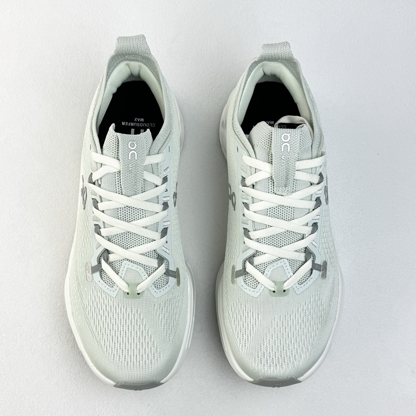 On Running Cloudsurfer Max 