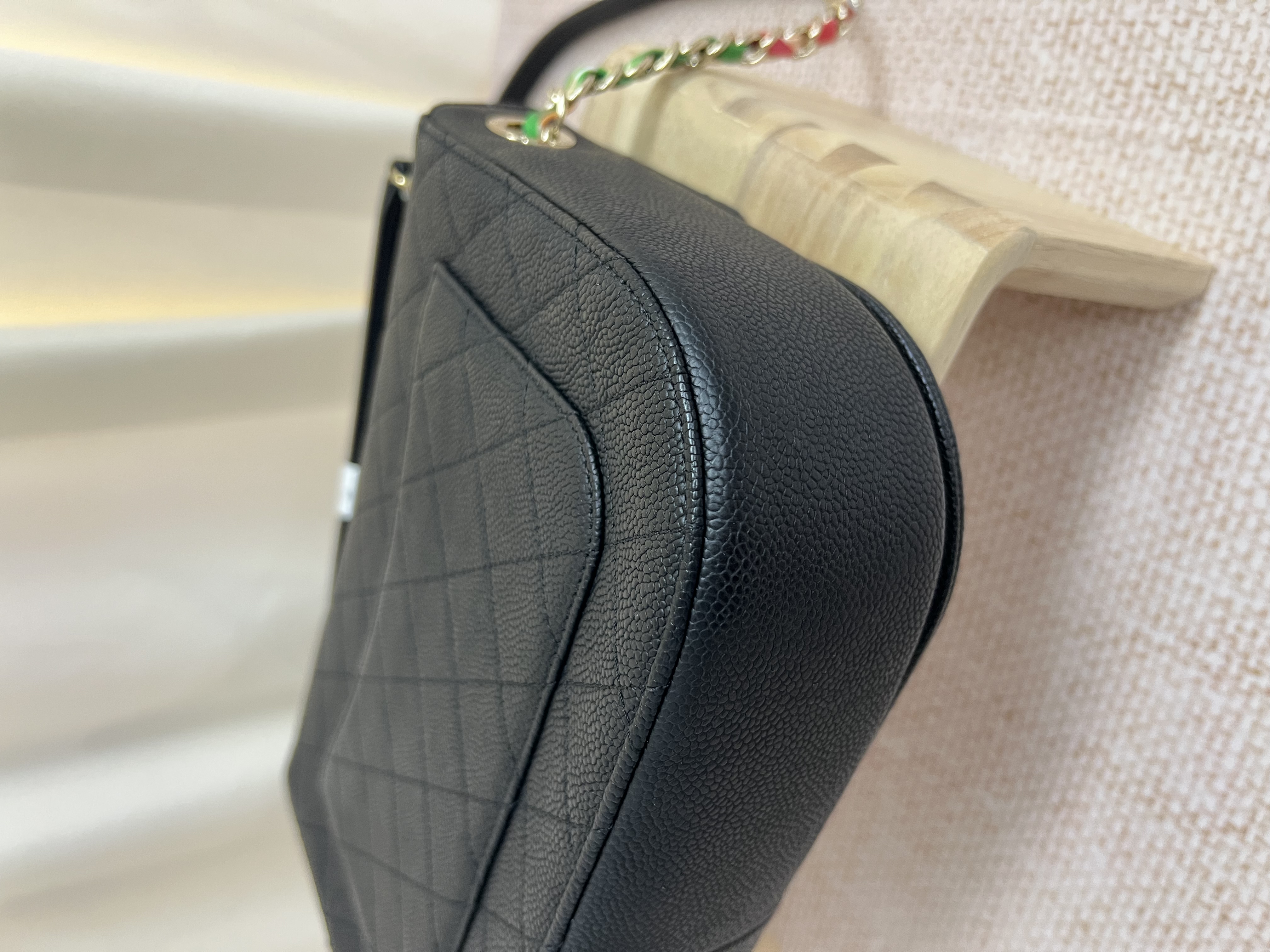 Pre-owned Chanel Thread Around Flap Bag/ Product Code: 26030203