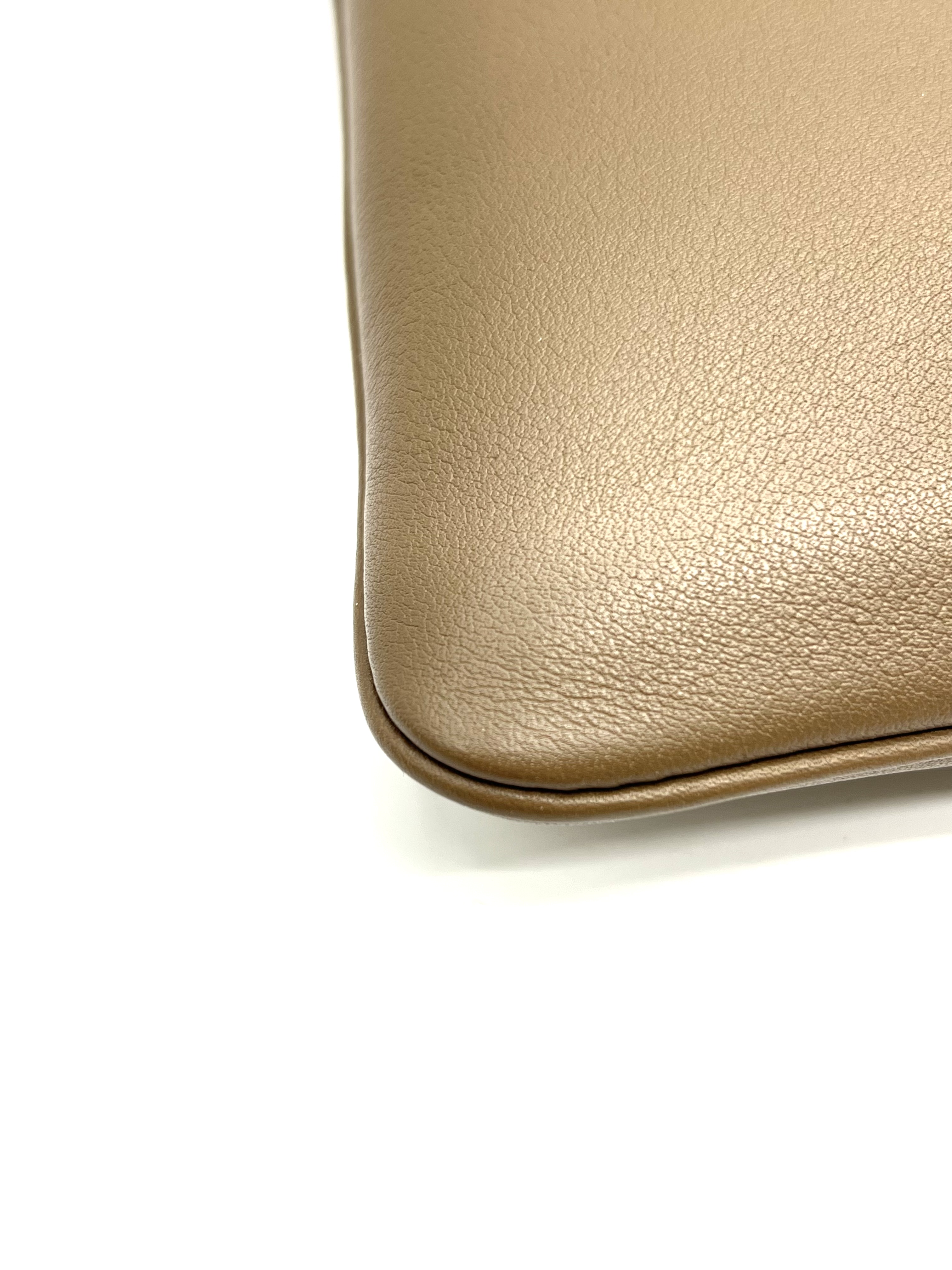 Pre-Owned HERMÉS Aline Mini Stamp Y / Product Code: 26041706