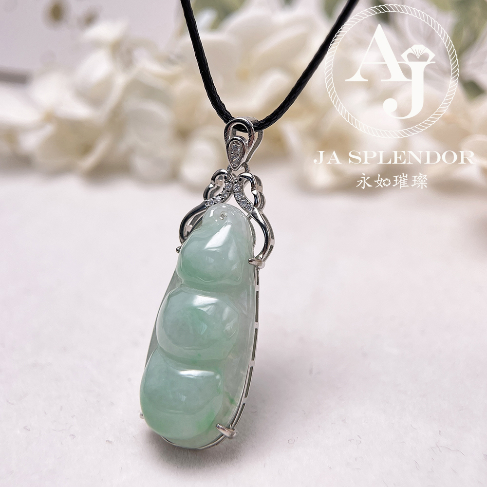 JNS-65 天然翡翠A玉 膠潤細糯化白底青四季平安福豆吊墜