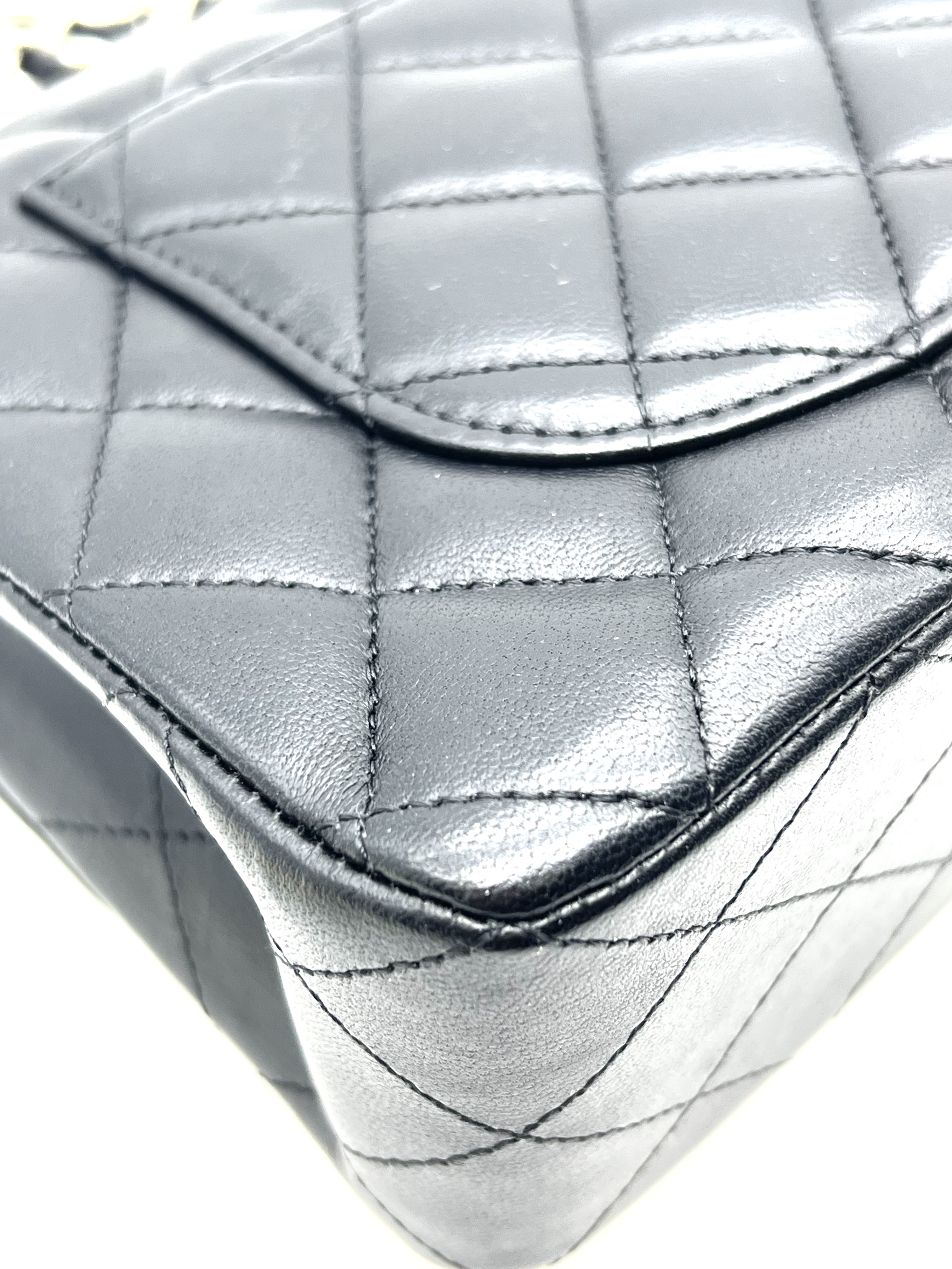Pre-Owned CHANEL Classic Flap / Product Code: 26050705