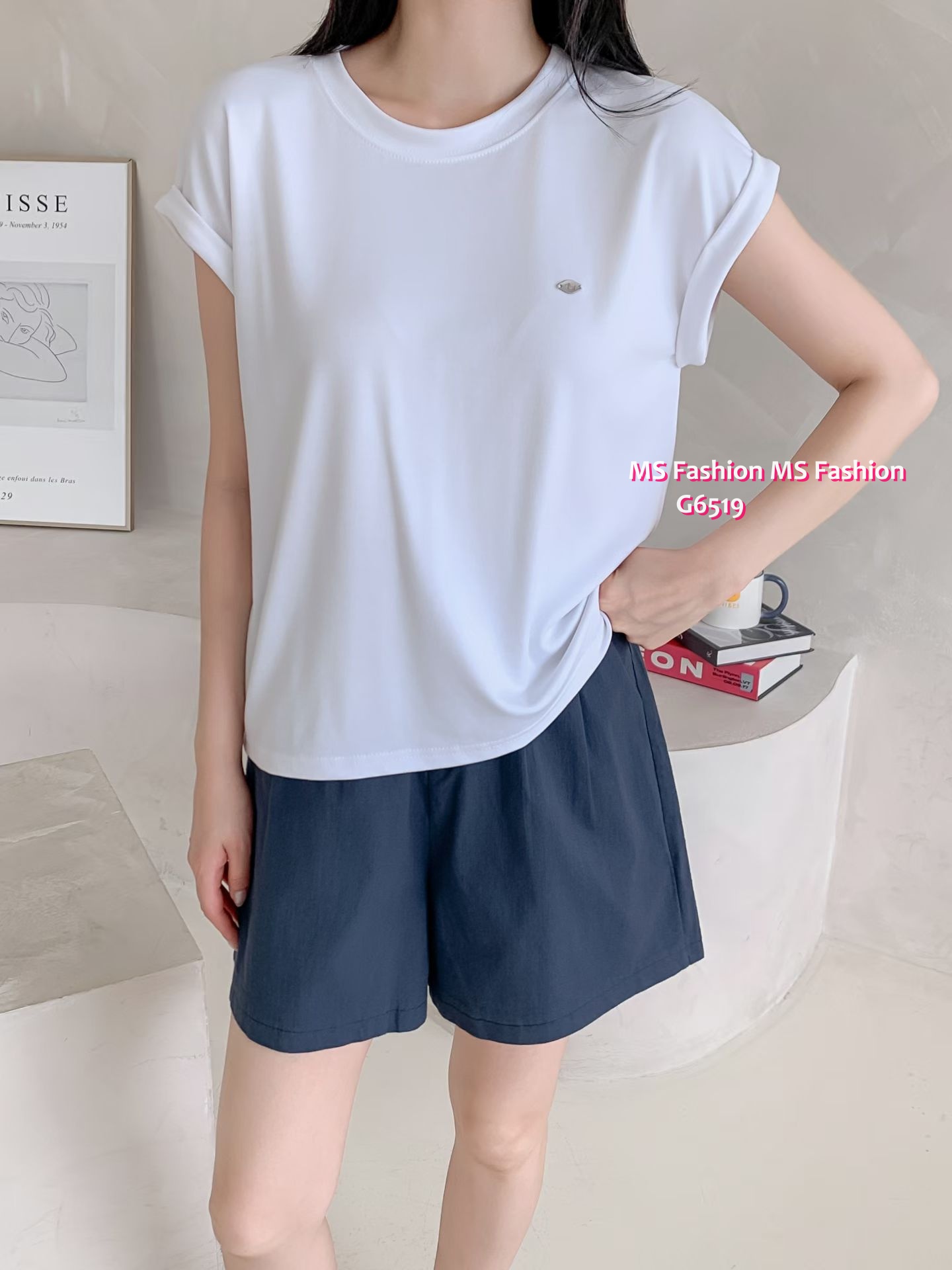 G6519 小飾扣摺袖top
