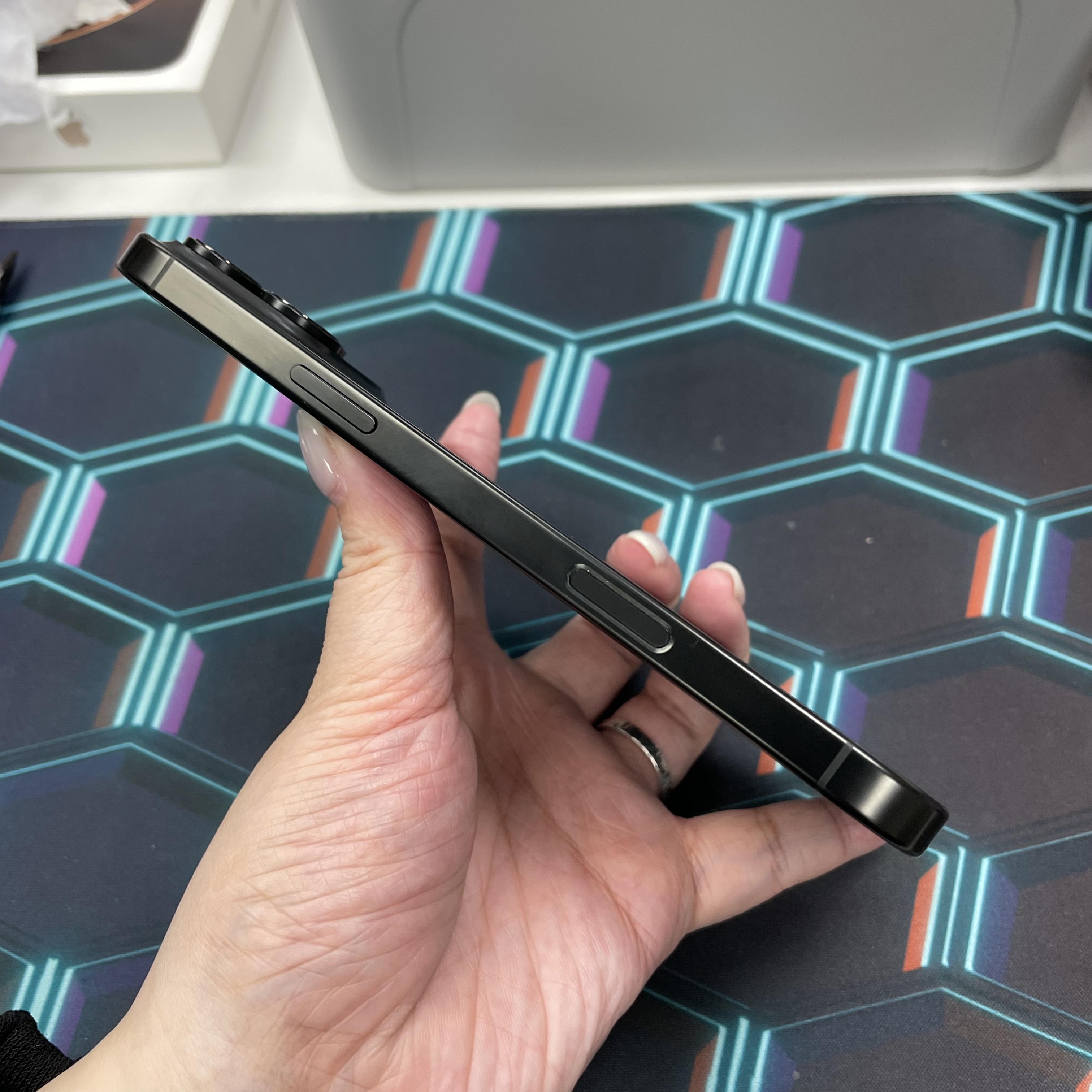 *6620 16 Pro max 完美機 256GB電92 黑色 black