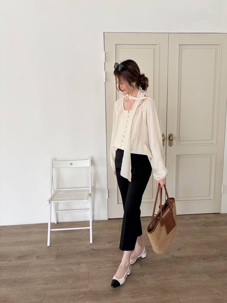 Eloise Tie-Neck Blouse (Cream)