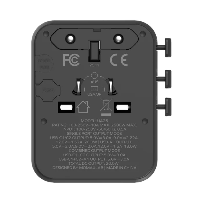 Momax 1-World² 20W 三接口旅行充電插座 UA26