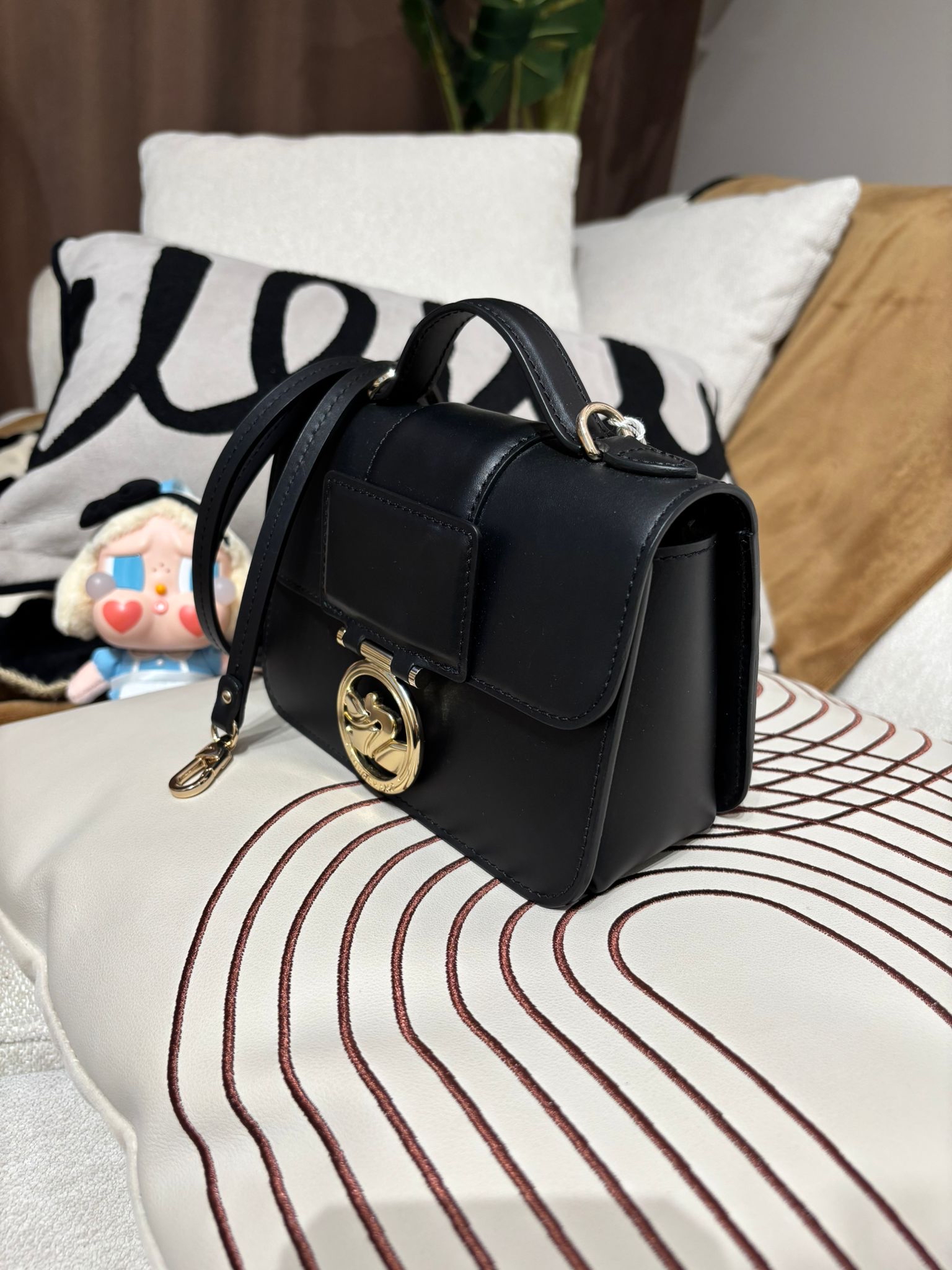 Longchamp 2 Way bag Calfskin 100%Authentic, 98%New ✅Dust bag