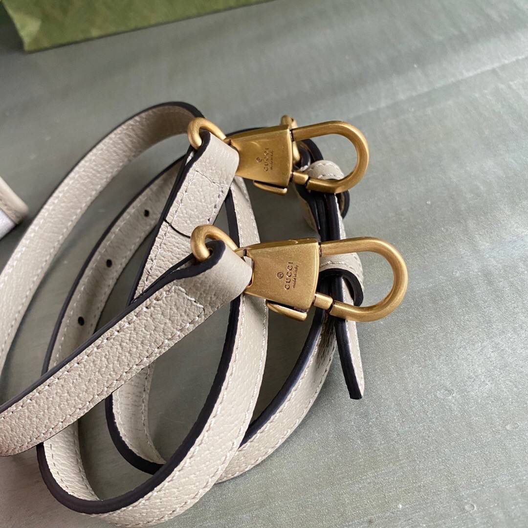 👜独家特级正品 g 659983 这款结构挺括的小号托特包采用gg supreme帆布制作，搭配燕麦色皮革滚边， 提供顶部提手和肩带双重携带选择。米色白色gg supreme帆布，环保材料，饰燕麦色皮革滚边❤️