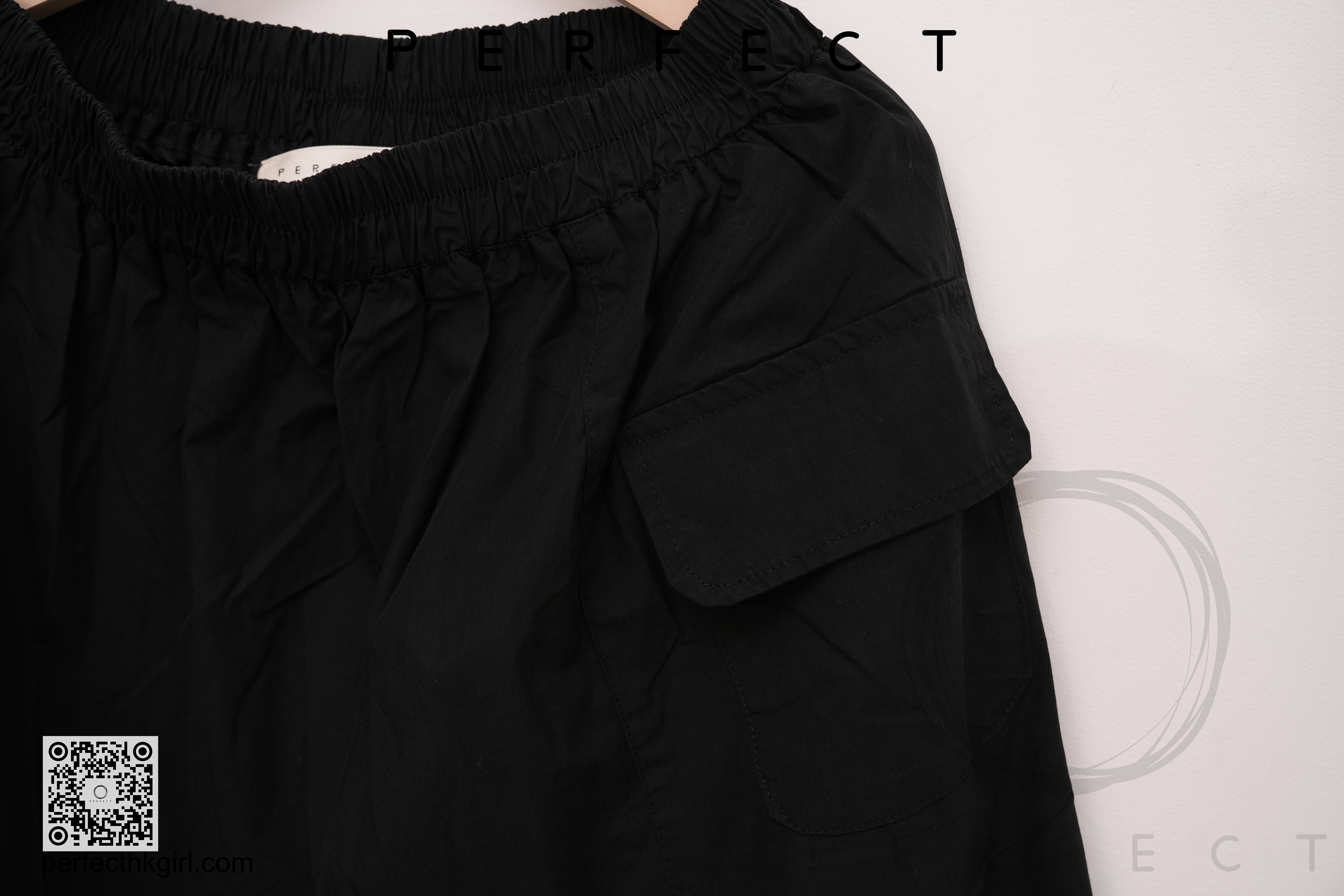 S0042_鈕扣款A字半身裙（顯瘦黑色）