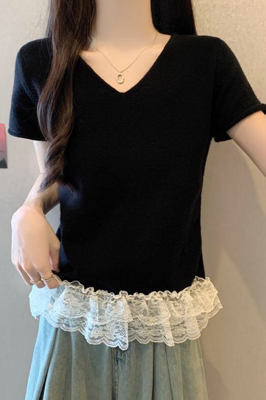B244(940) 韩系甜美风V领拼接下摆双层白蕾丝黑针织上衣