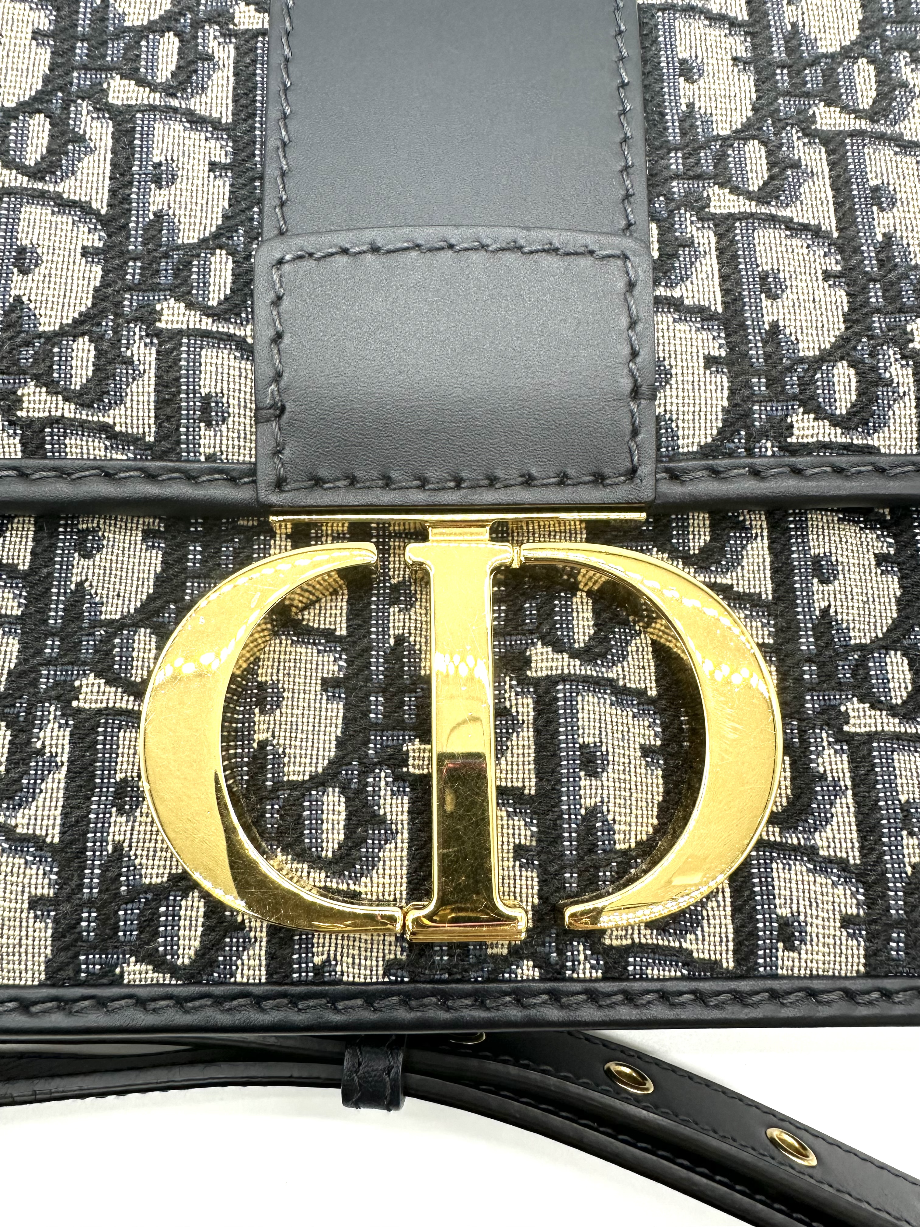 Pre owned-Christian Dior Montaigne bag/ Product Code: 26031803