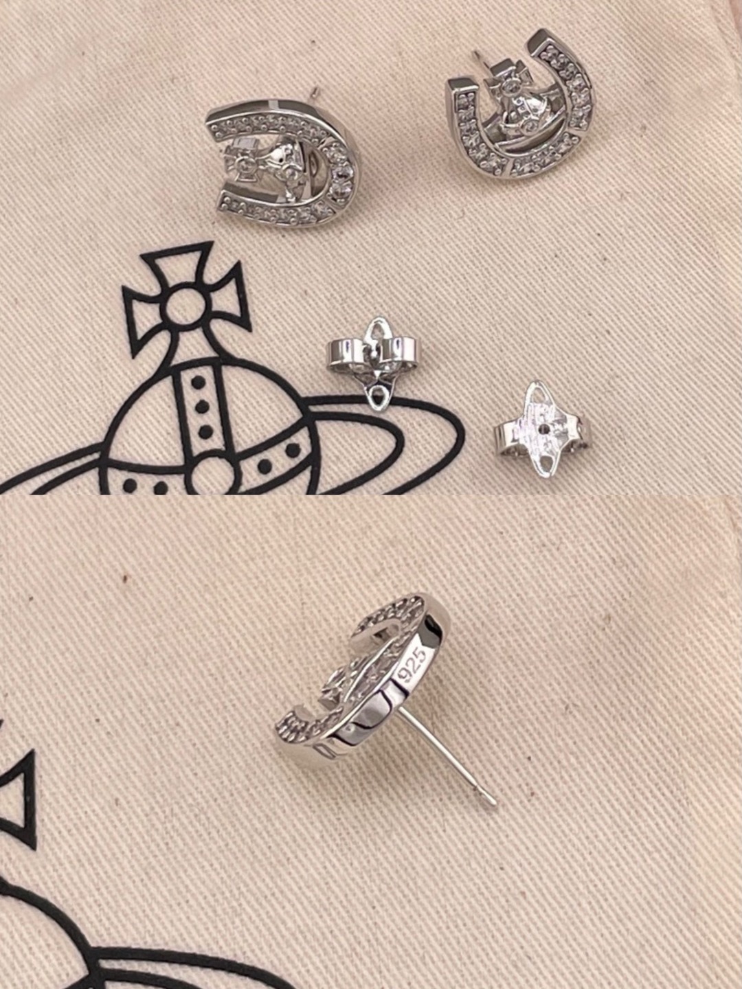 0521 Vivienne Westwood  馬蹄扣土星耳環 7月頭