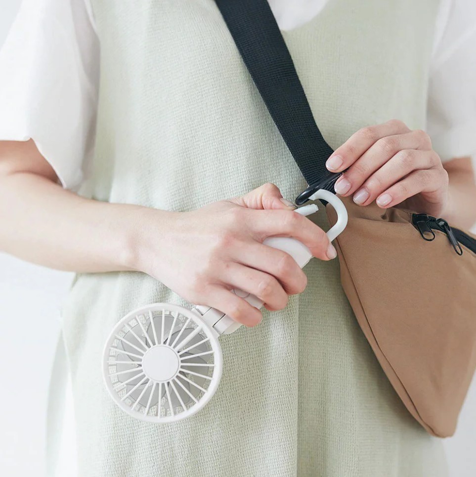 日本Rhythm 第三代掛鉤式雙葉手提風扇