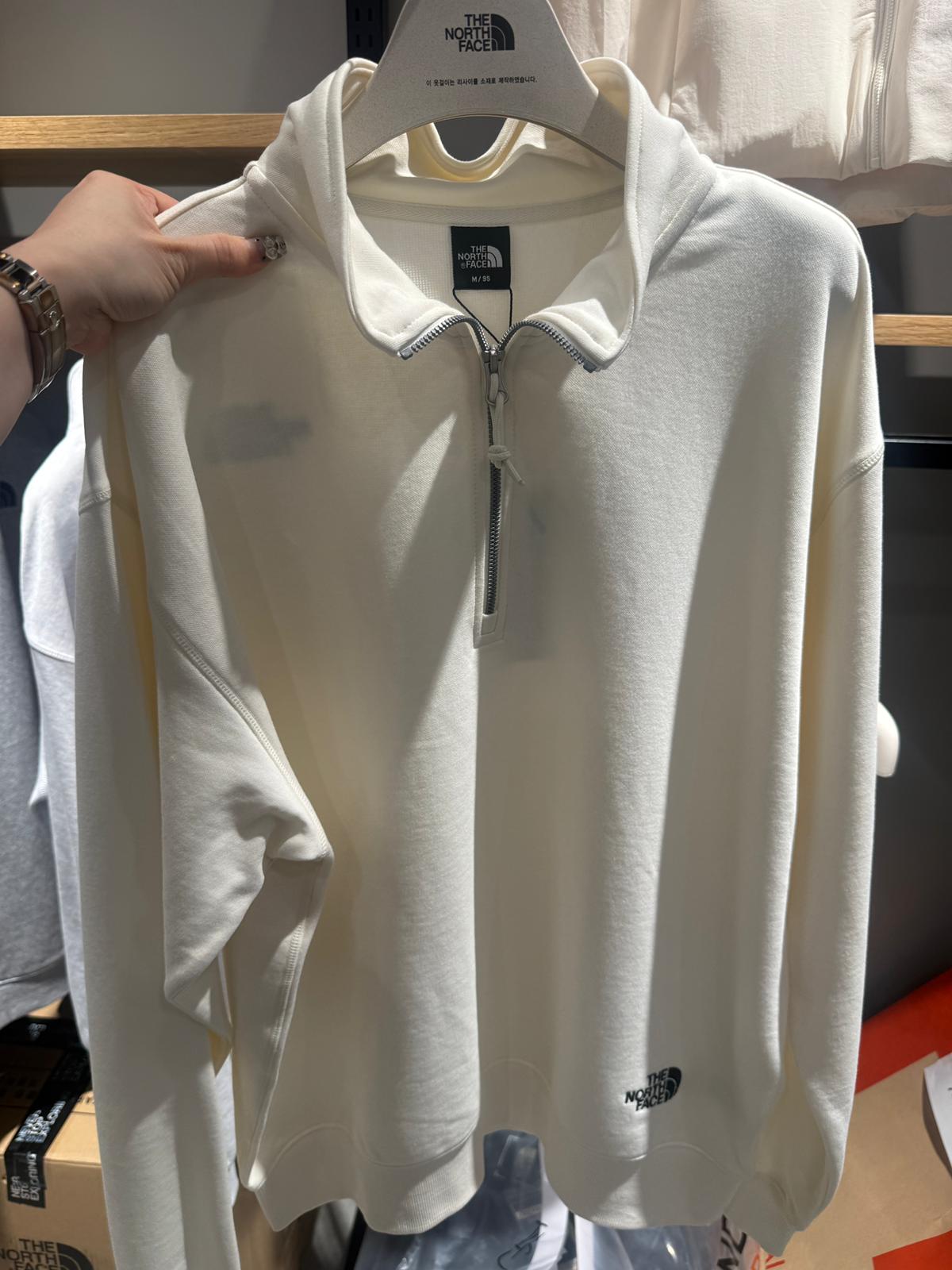 The north face CORE HALF ZIP COLOR: CRE / CREAM 連線優惠價 Size xs- XXL