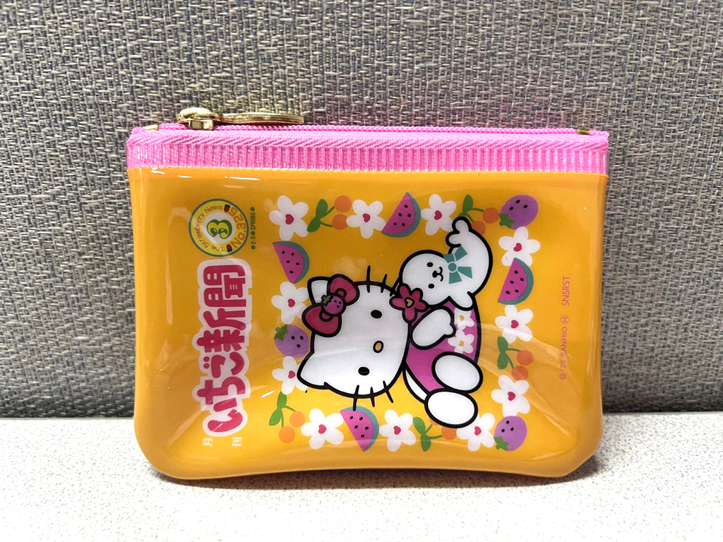 🎌日本直送🎌草莓新聞Hello Kitty迷你 收納包 散子包 卡包 