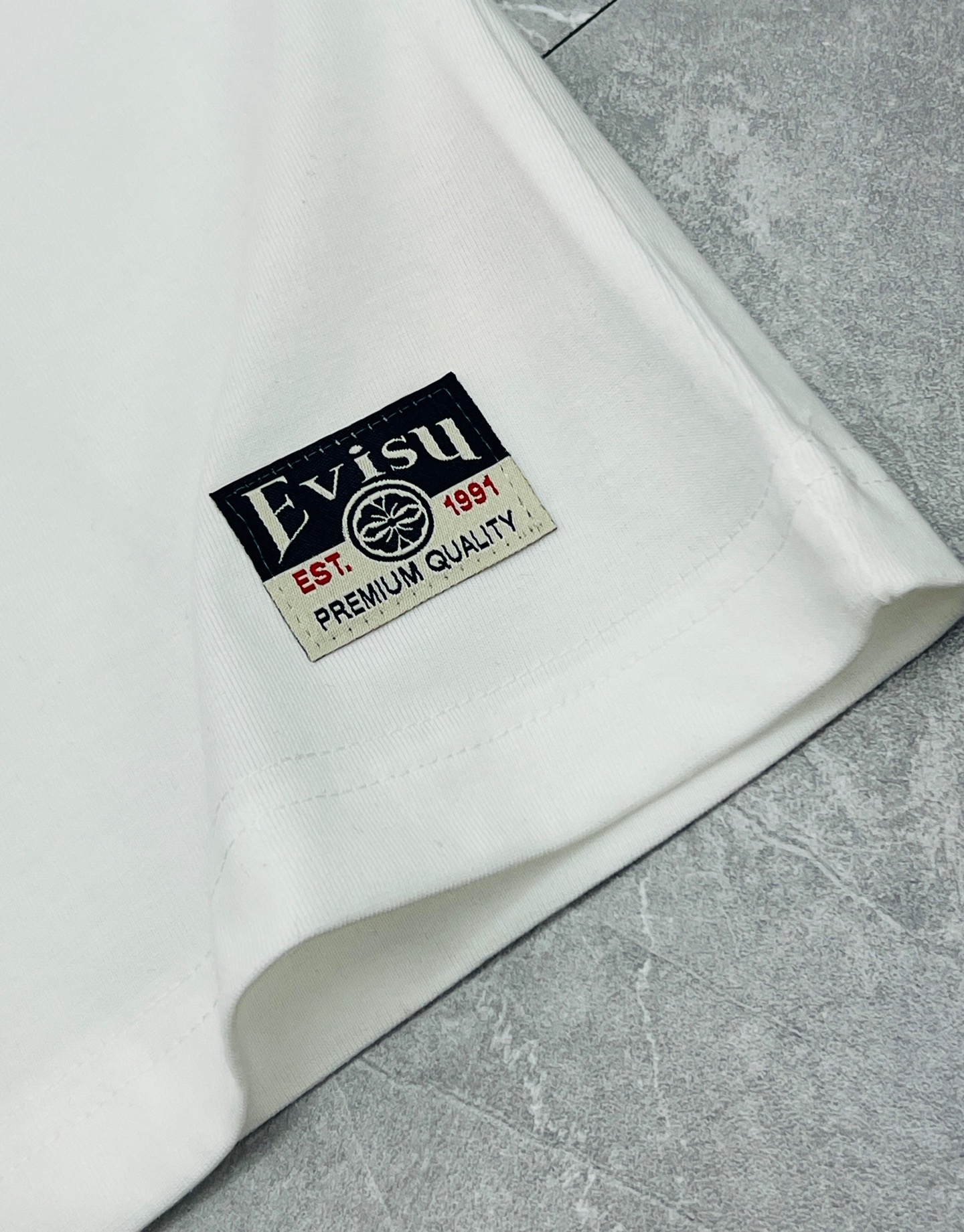 EVISU 潑墨大M 短袖Tee 