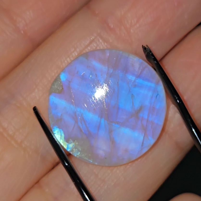 Gem-grade rainbow moonstone from India - MS5
