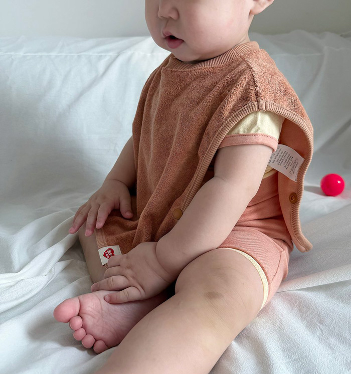 🇰🇷Here I Am 圍兜（不含帽）