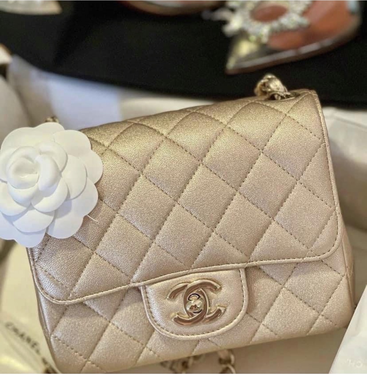 Chanel 香檳金菱格紋皮包