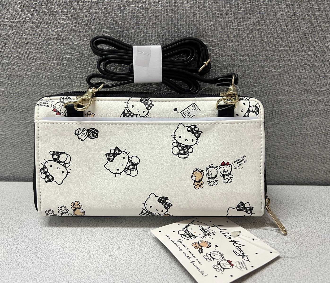 🎌日本直送🎌 Hello Kitty 多格數側孭長銀包