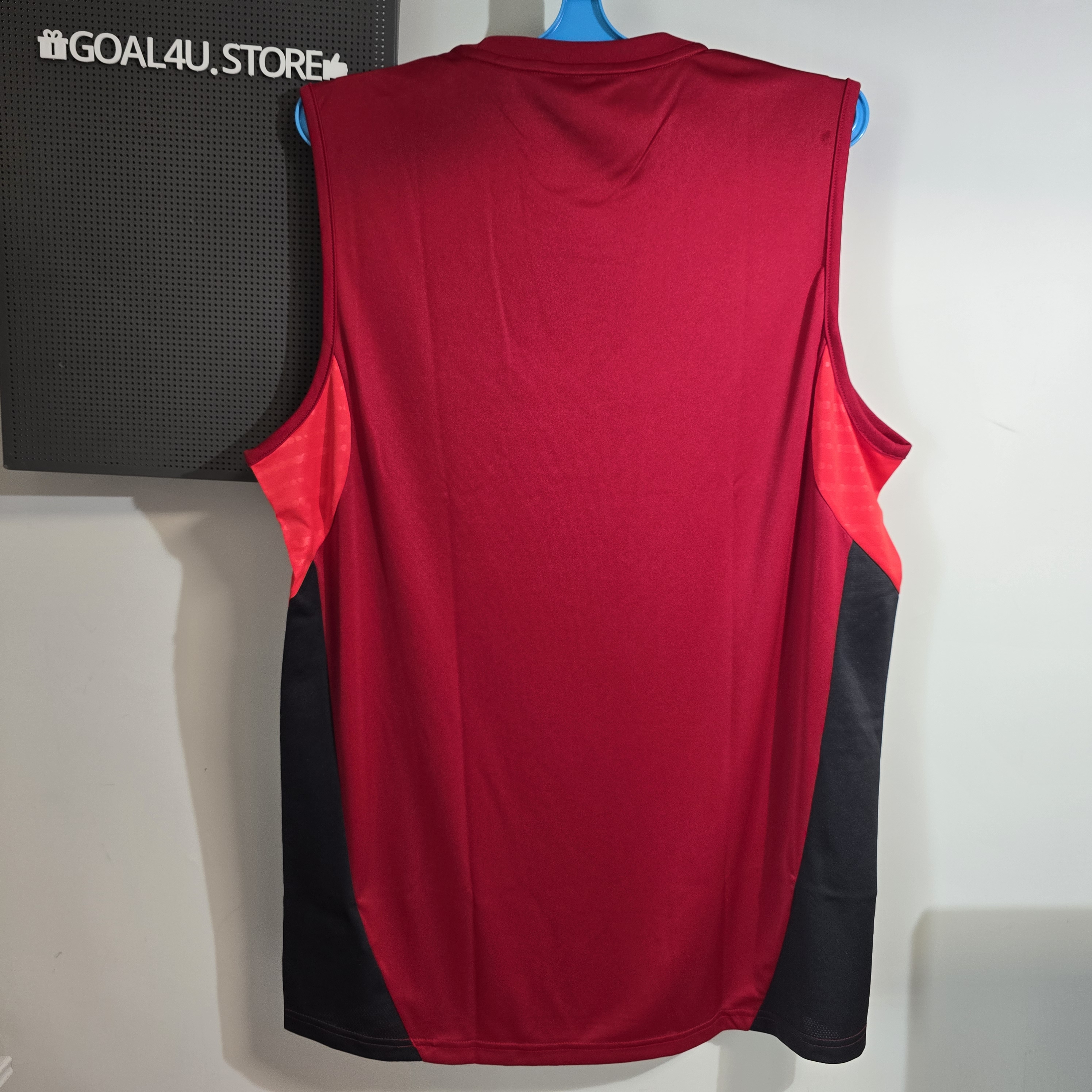 Adidas Liverpool 利物浦 2025-26 紅色無袖訓練上衣 KB1461