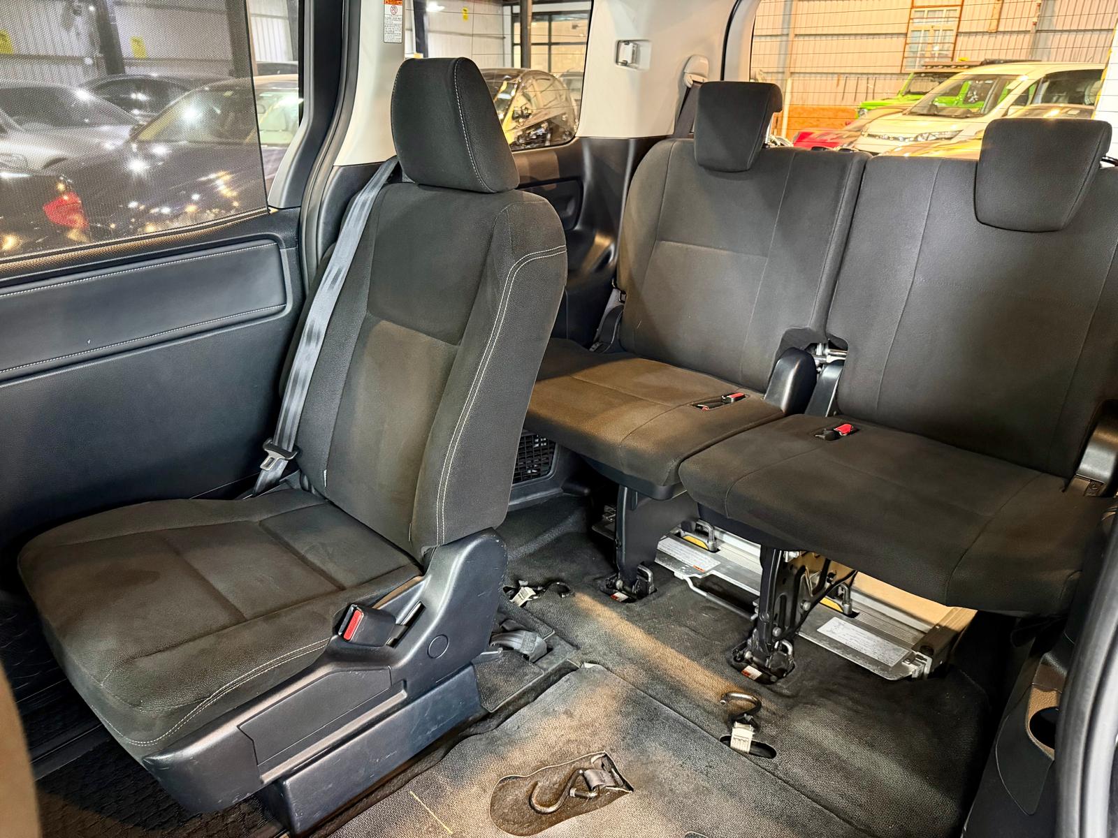 Toyota Esquire WELCAB