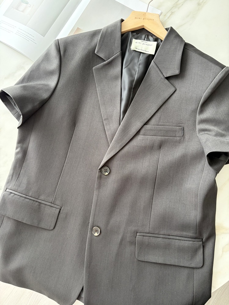 Aveline Relaxed Fit Blazer (Ivory)