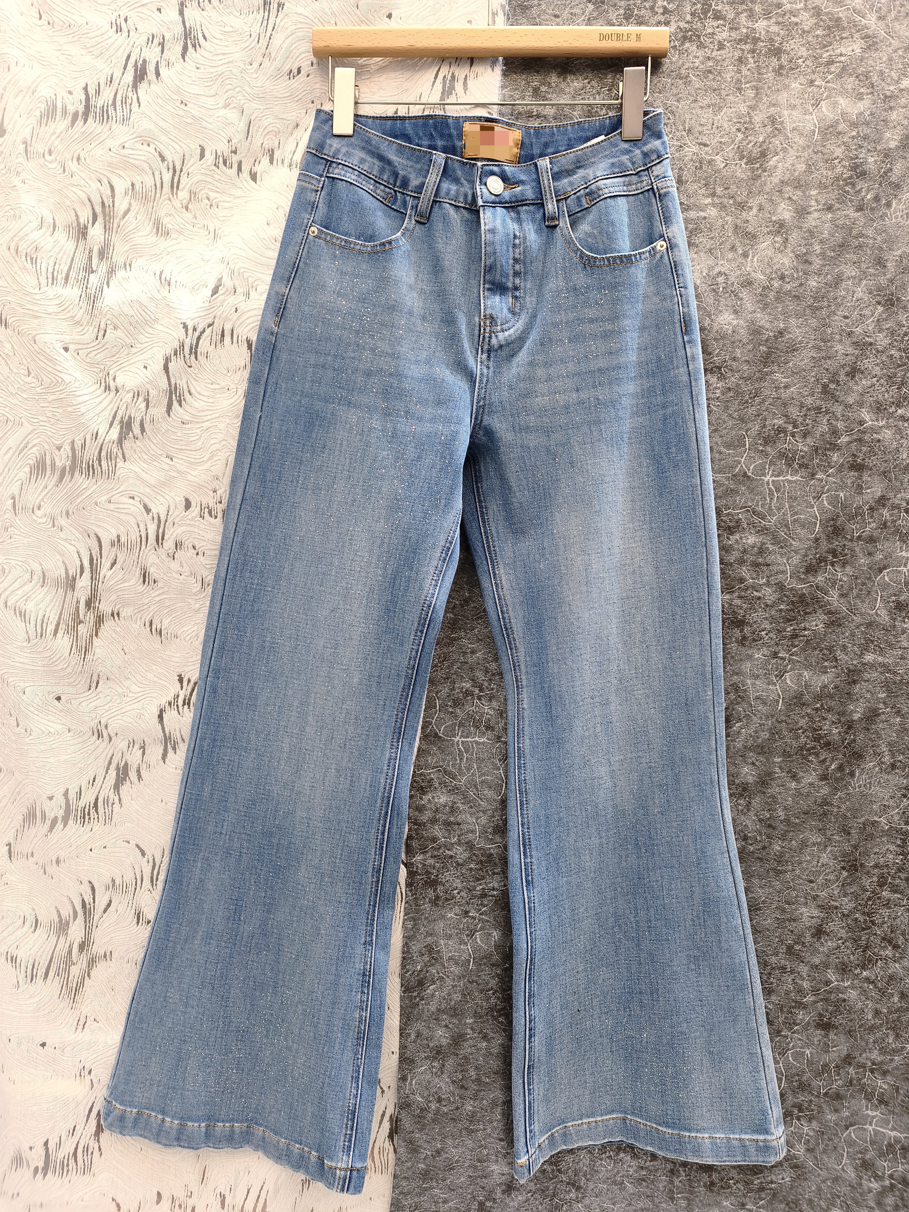 銀閃喇叭簿牛仔褲