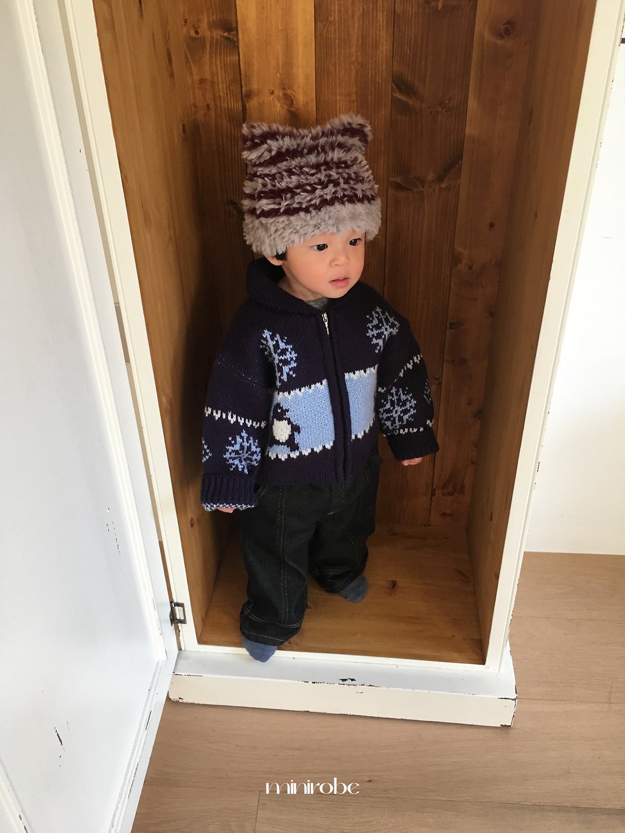 Mnirobe | Penguin Knit Cardigan