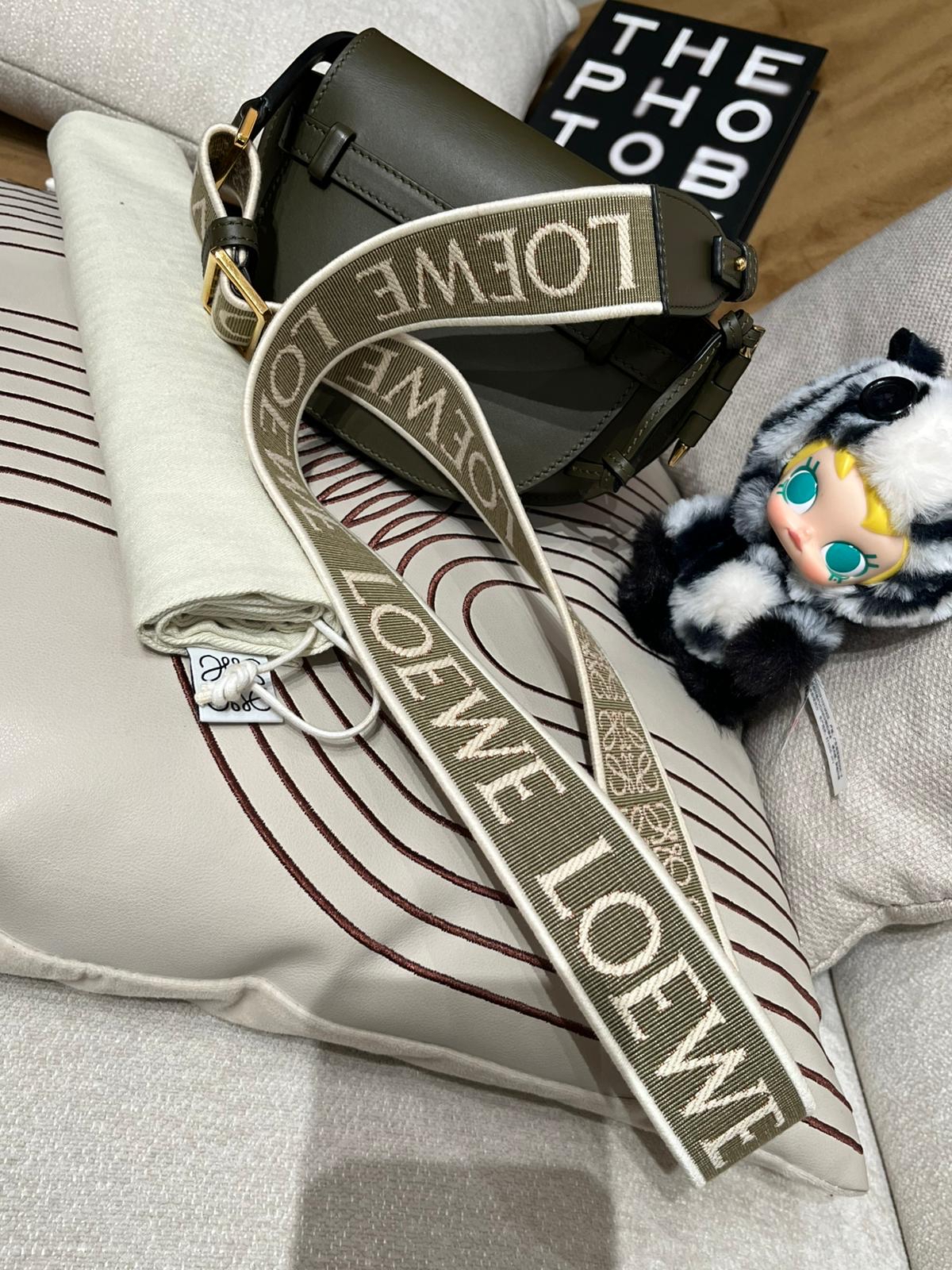 Loewe Gate Mini Calfskin Crossbody Bag 100%Authentic, 95%New ✅Dust bag